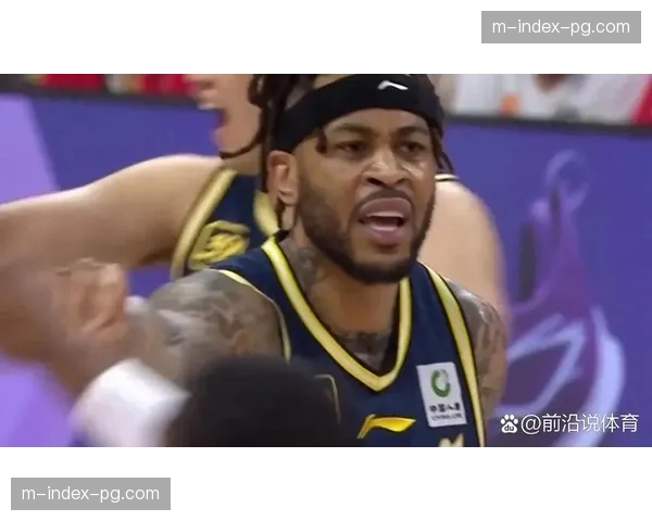 莫兰德12分20篮板 辽宁内线屏障保障篮板优势